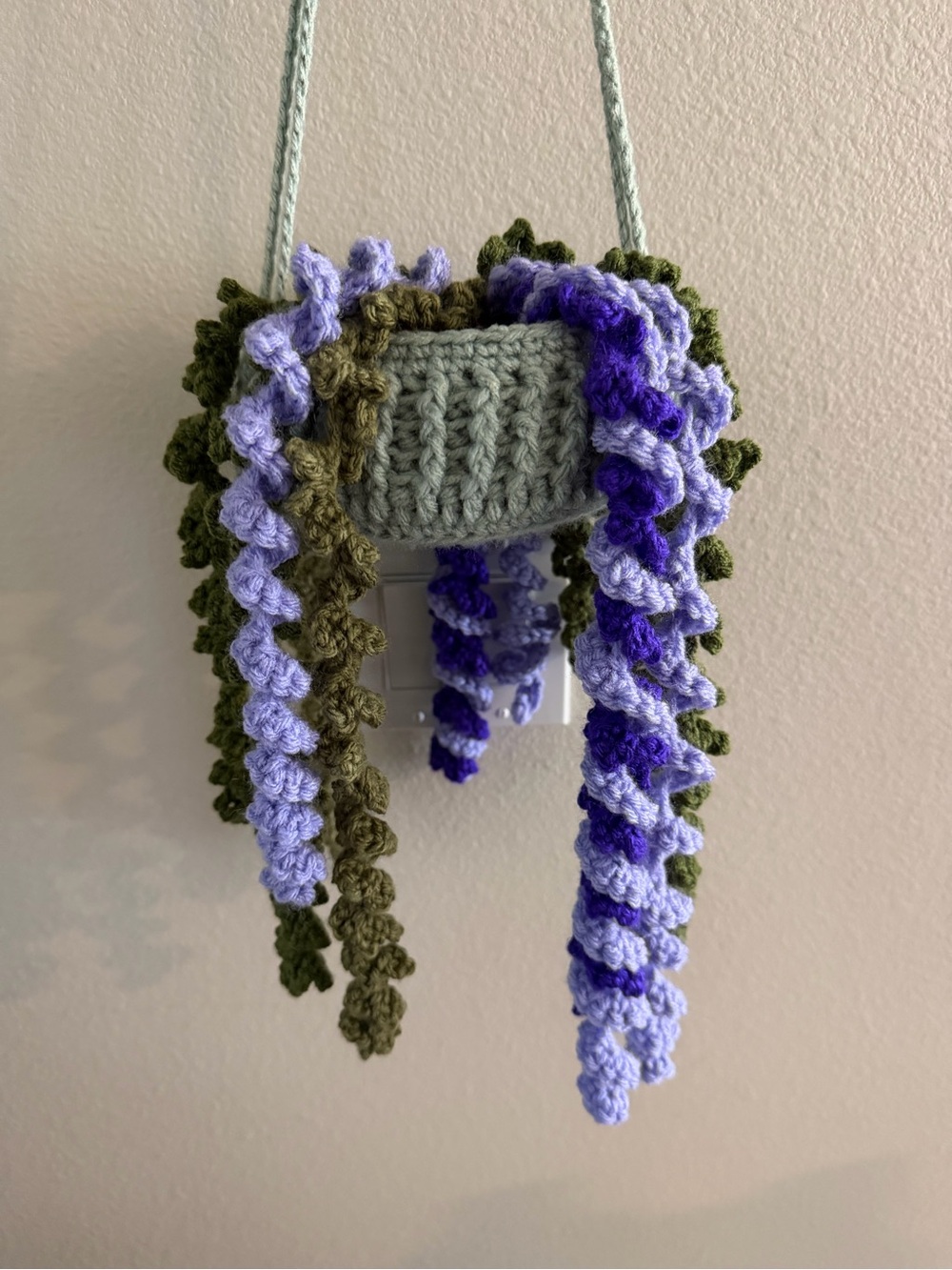 Purple flower hanging plant with vines - 100% handmade crochet